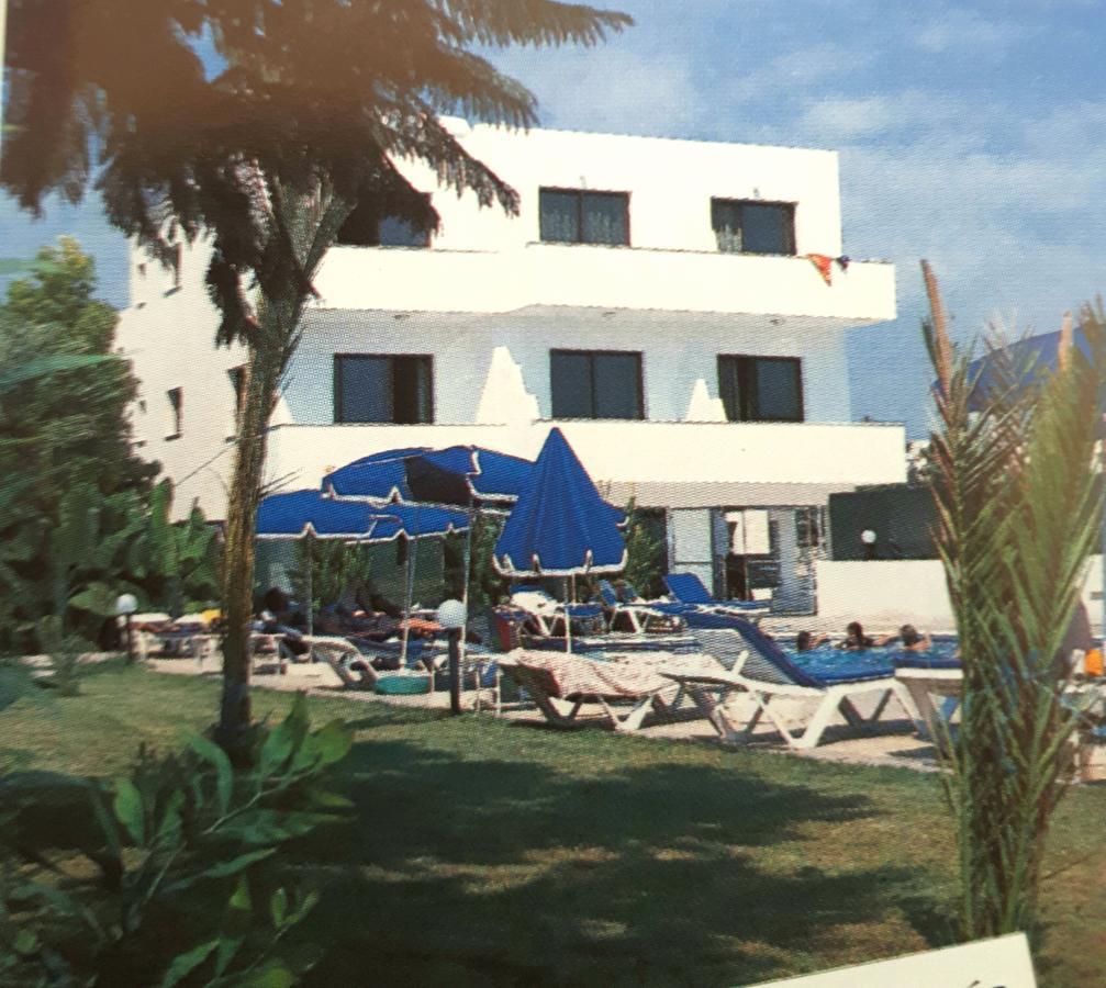 Andries Apartments Paphos Bagian luar foto